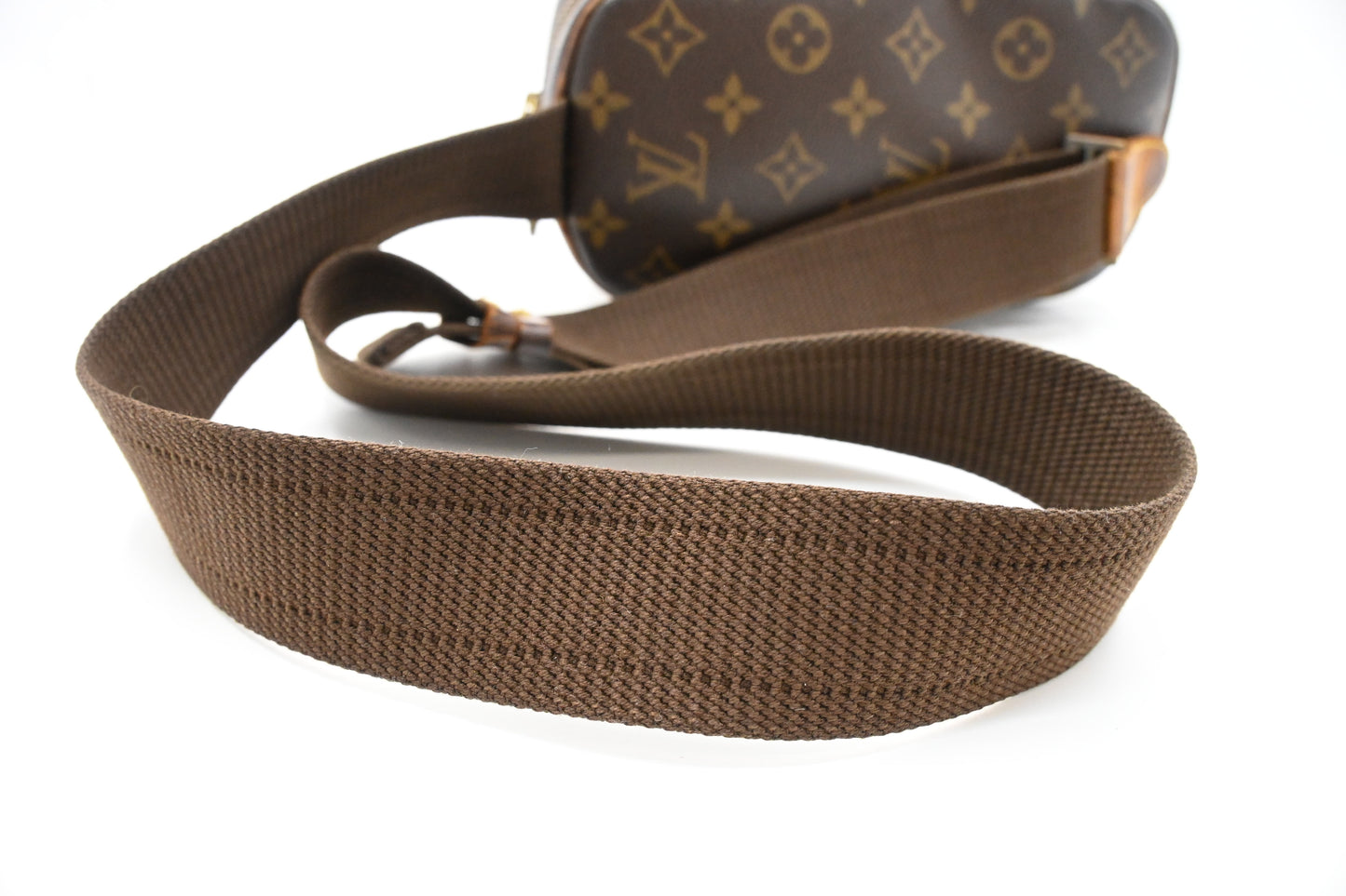 Louis Vuitton Pochette Gange in Monogram Canvas