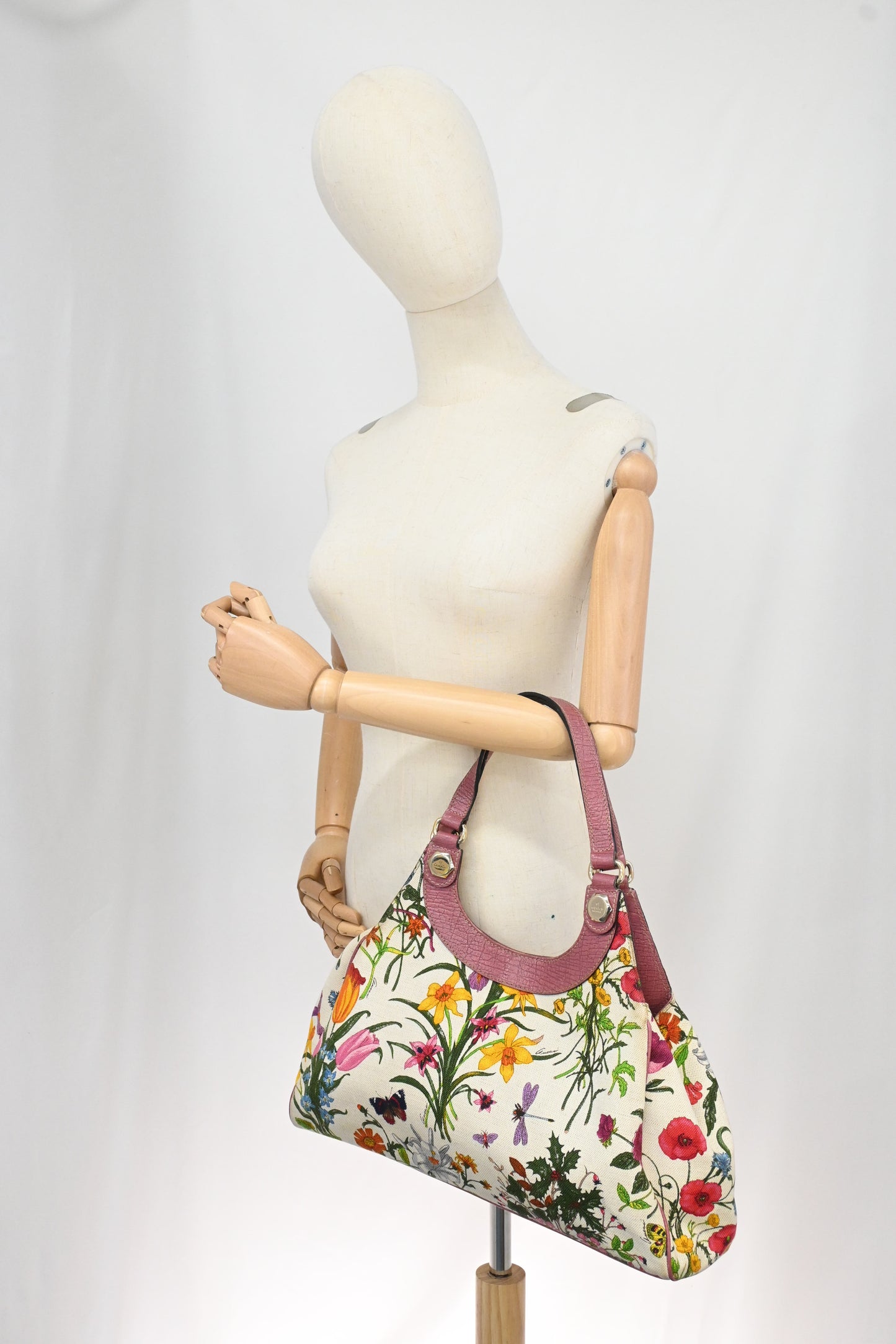 Gucci Charmy Hobo Bag in Floral Canvas and Pink Leather