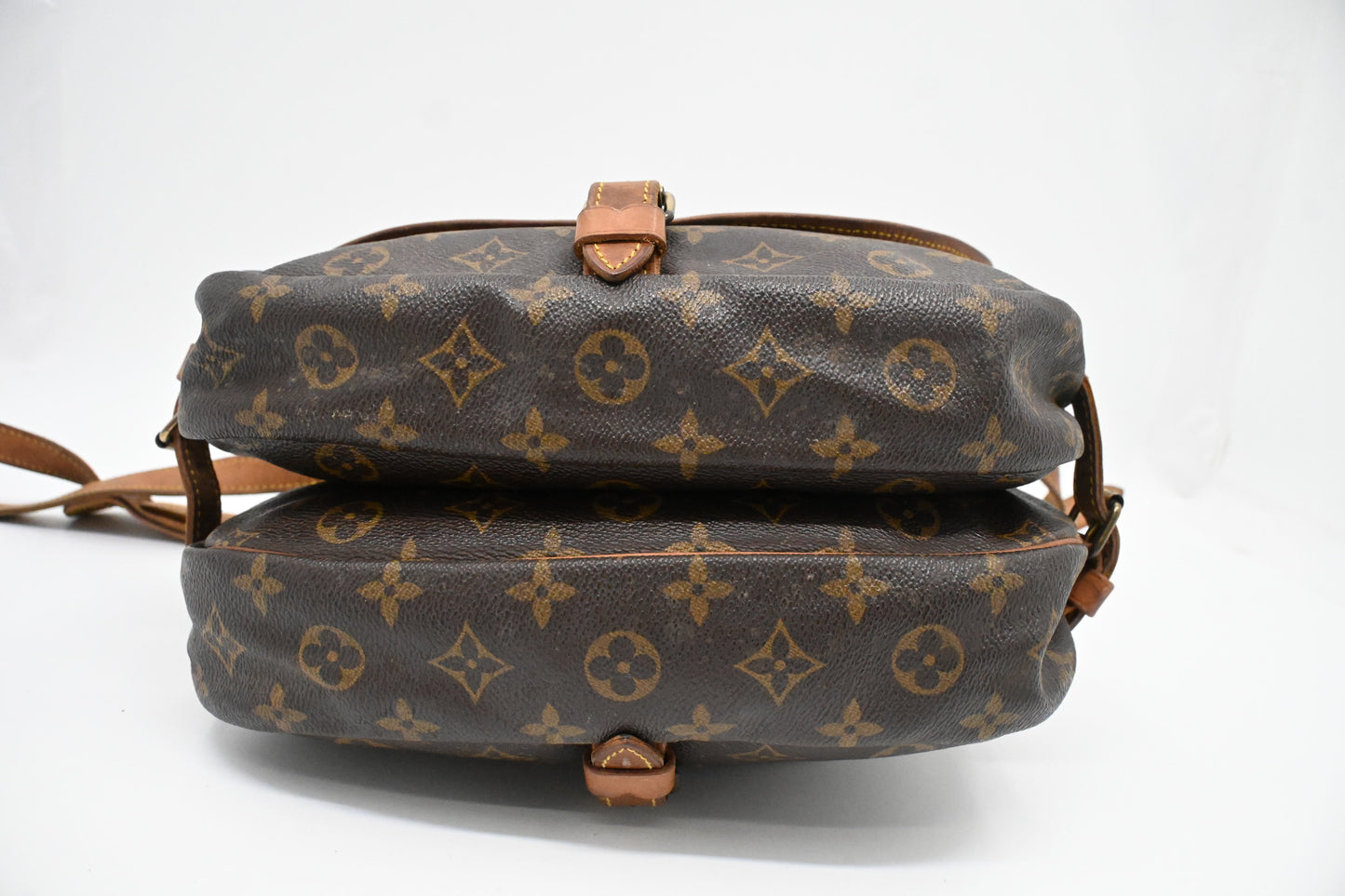 Louis Vuitton Saumur 30 in Monogram Canvas