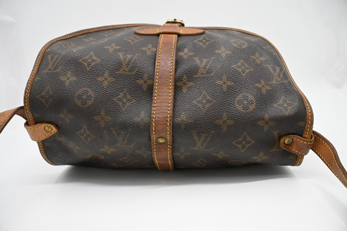 Louis Vuitton Saumur 30 in Monogram Canvas