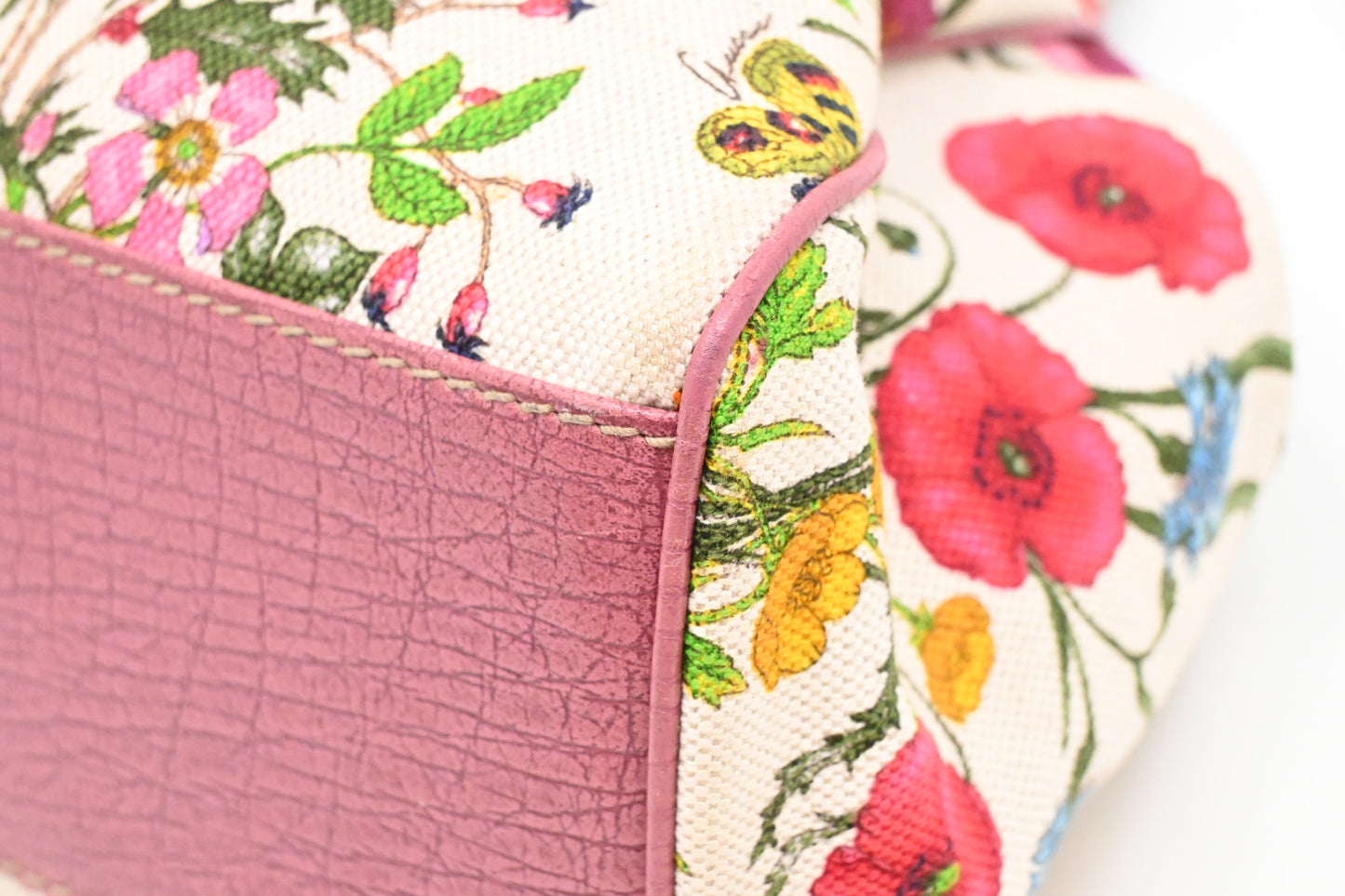 Gucci Charmy Hobo Bag in Floral Canvas and Pink Leather