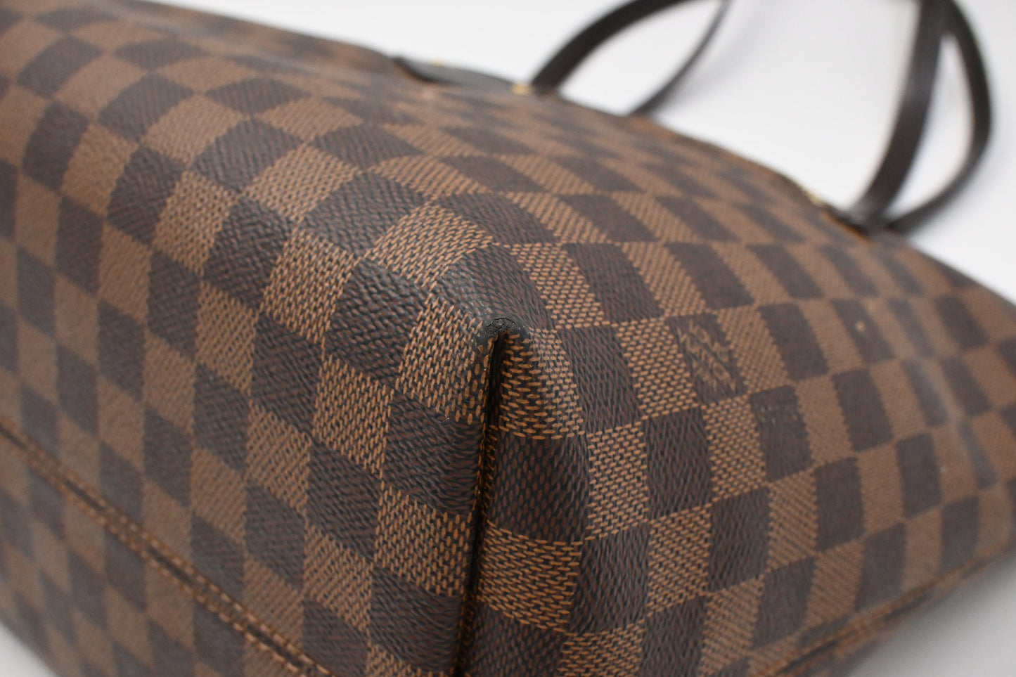Louis Vuitton Lena MM in Damier Ebene Canvas