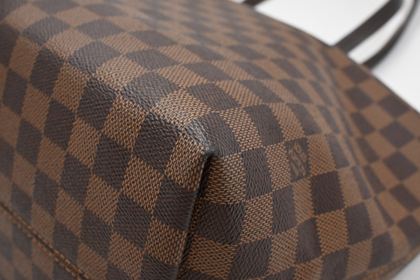 Louis Vuitton Lena MM in Damier Ebene Canvas