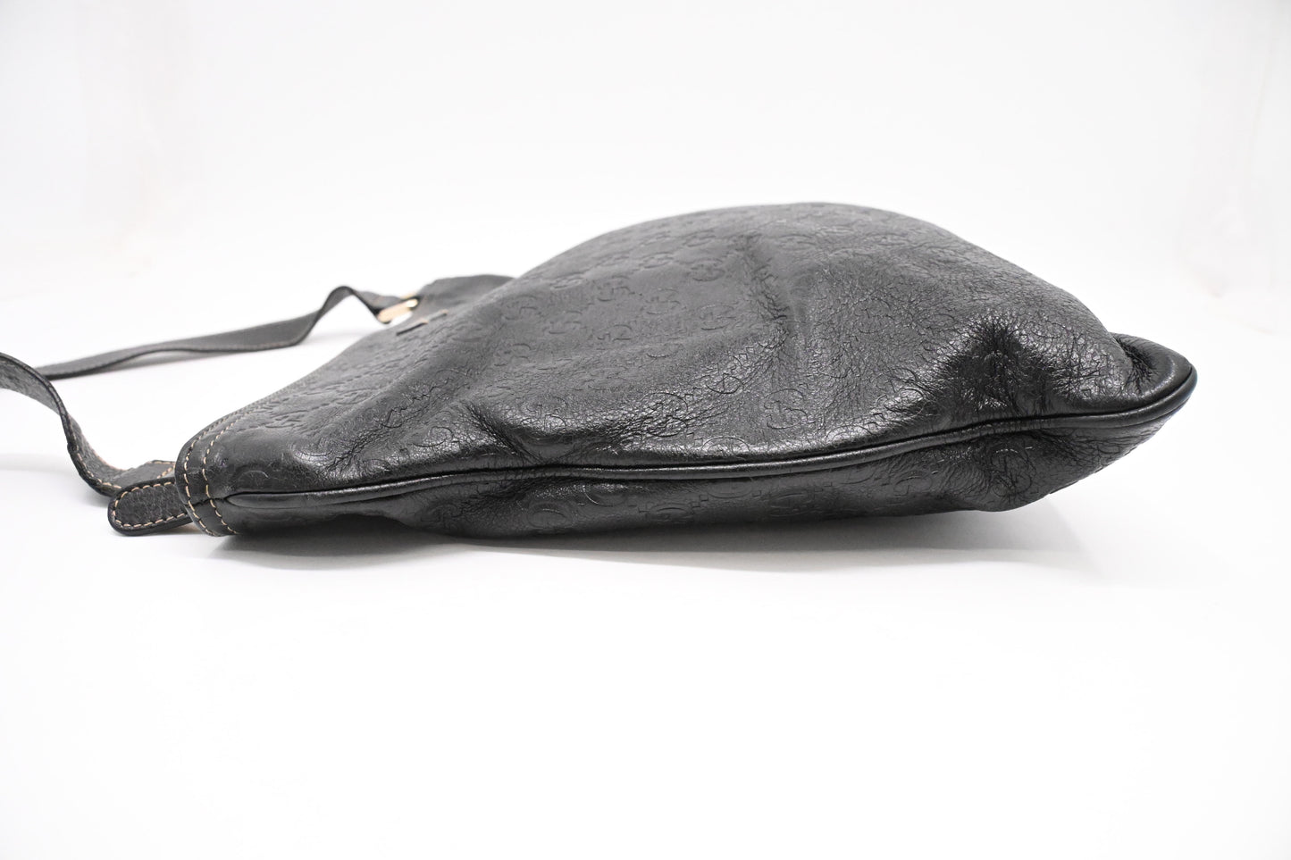 Gucci Crossbody in Black Guccissima Leather