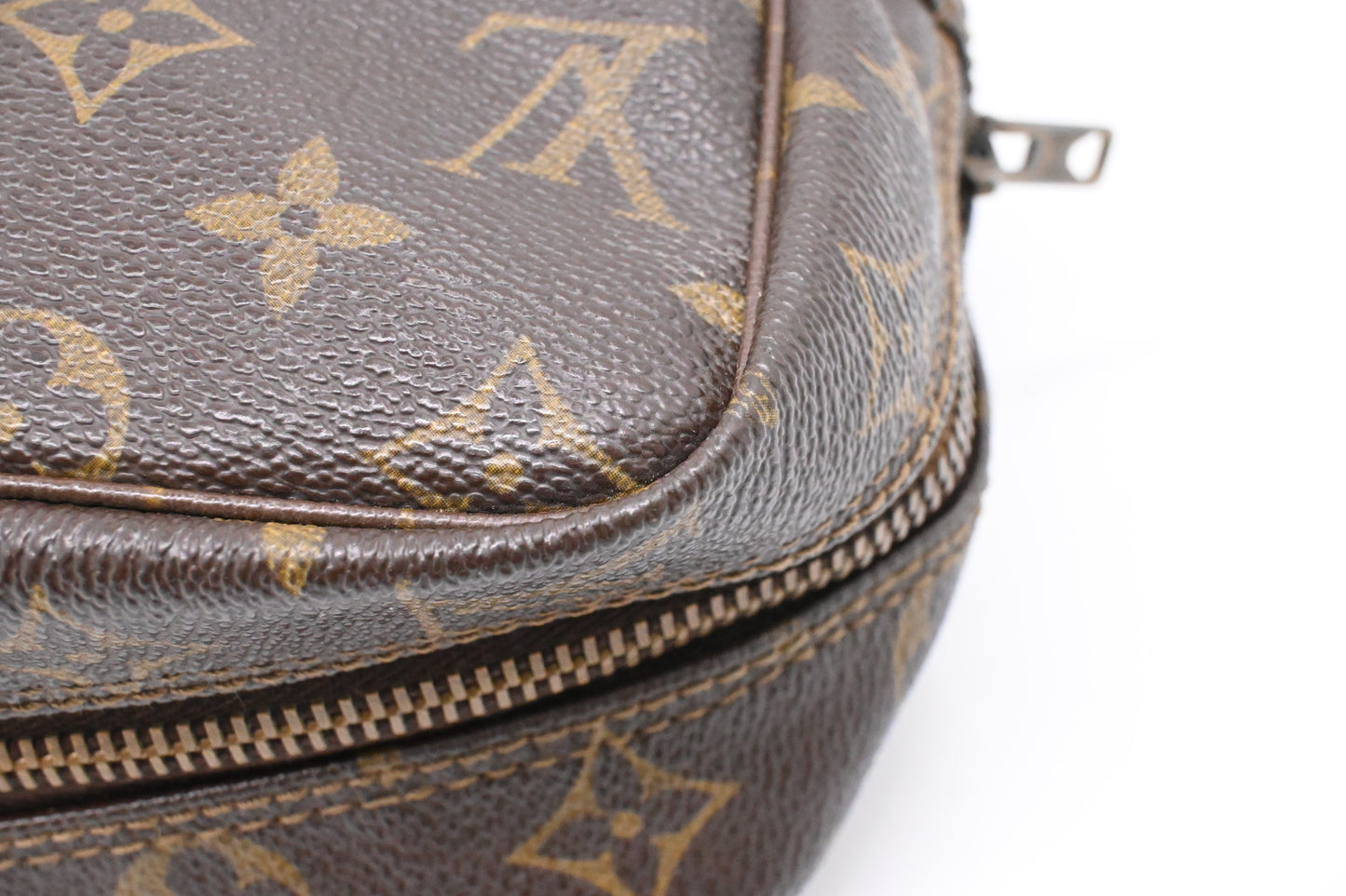 Louis Vuitton Trousse 28 in Monogram Canvas