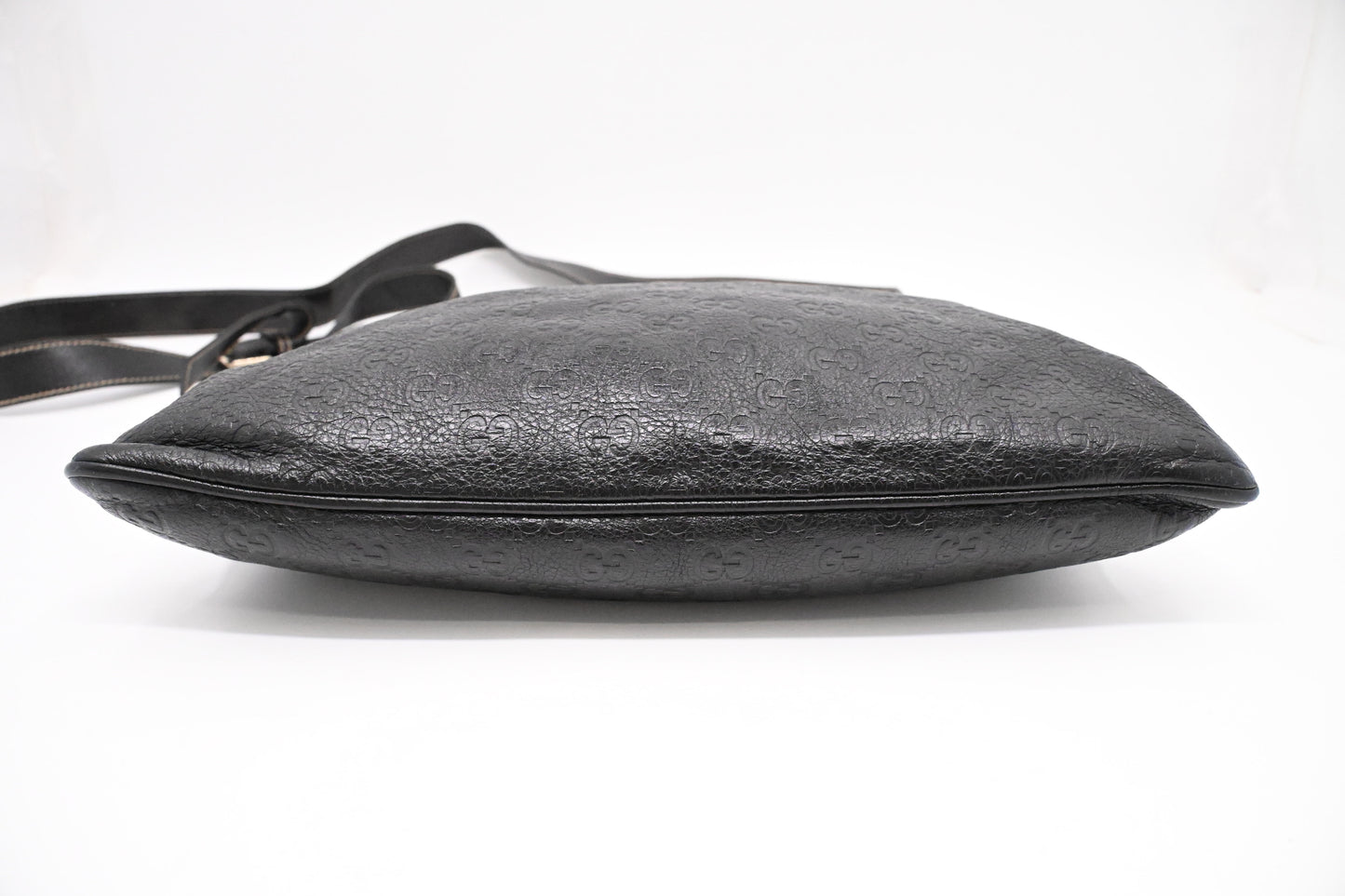 Gucci Crossbody in Black Guccissima Leather