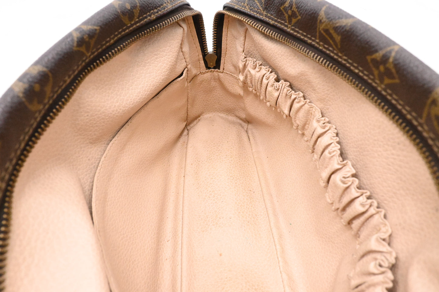 Louis Vuitton Trousse 28 in Monogram Canvas