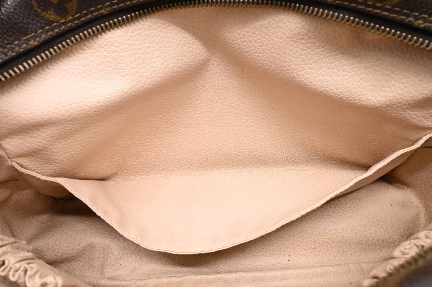 Louis Vuitton Trousse 28 in Monogram Canvas