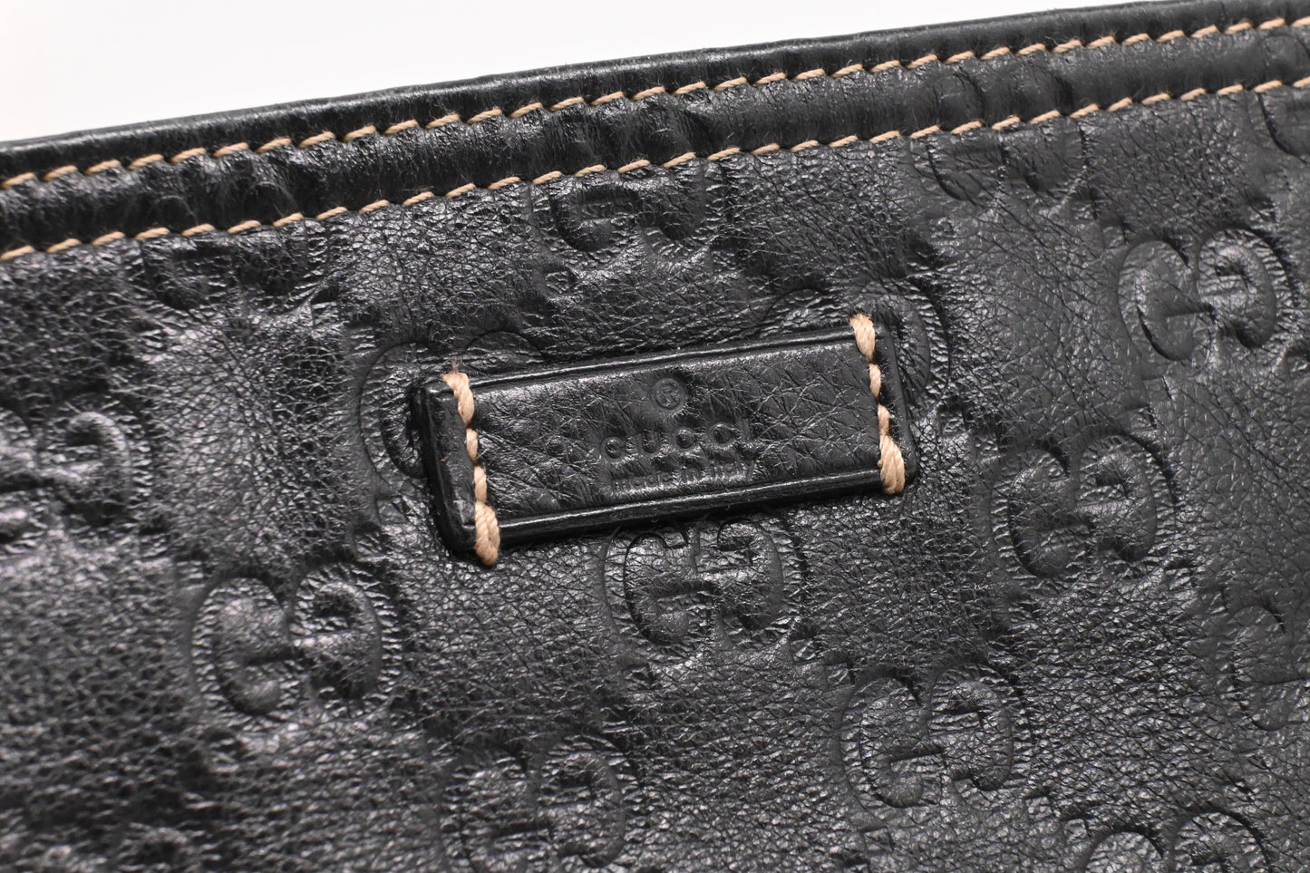 Gucci Crossbody in Black Guccissima Leather