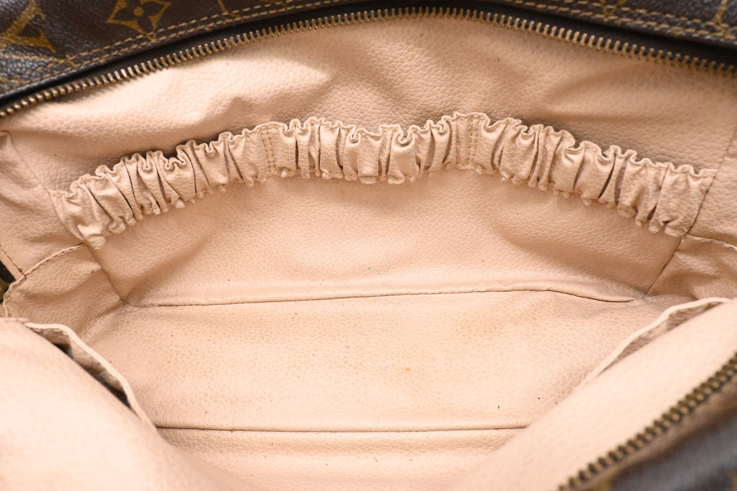 Louis Vuitton Trousse 28 in Monogram Canvas