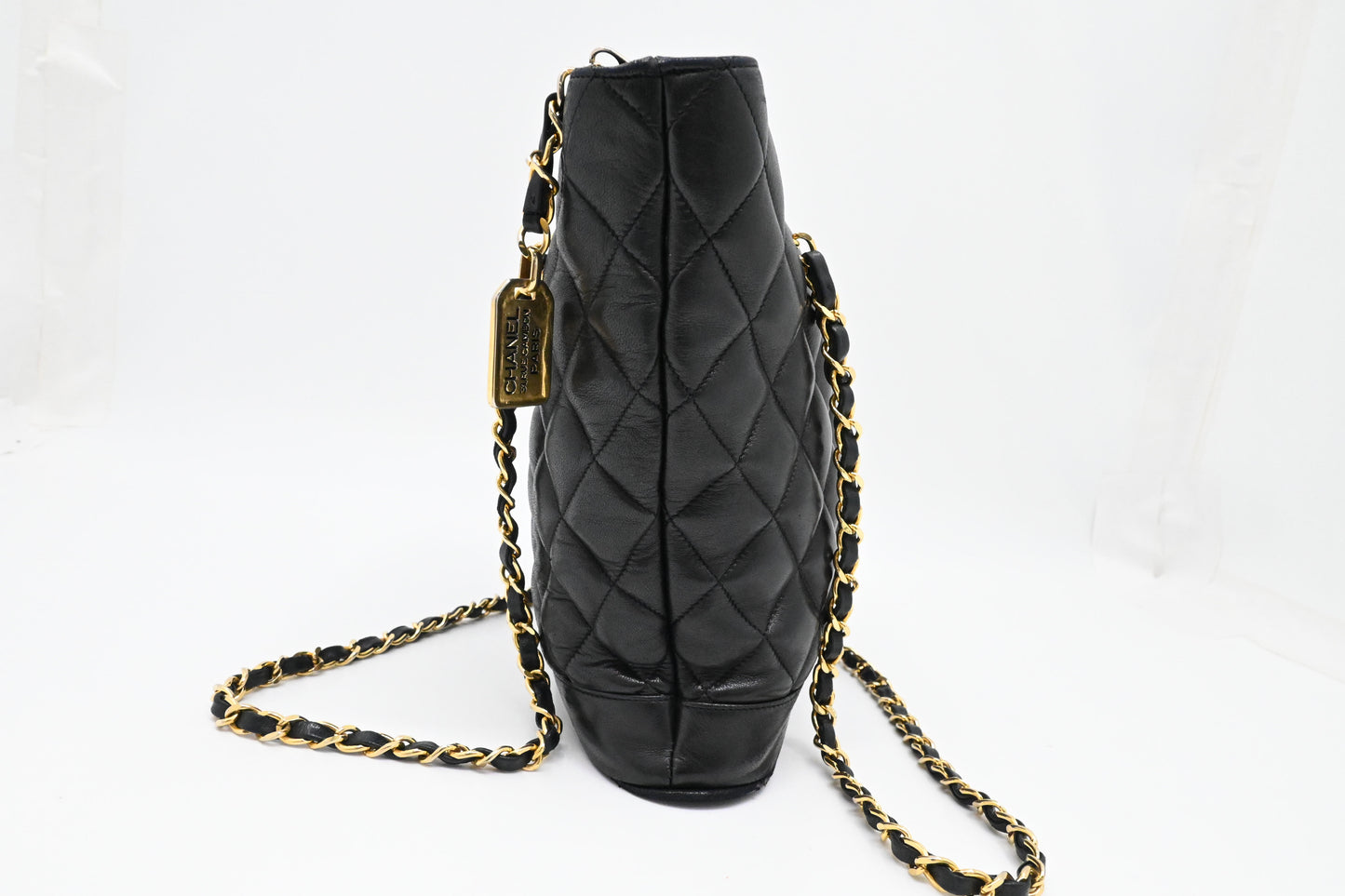 Chanel Chain Shoulder Bag in Black Leather