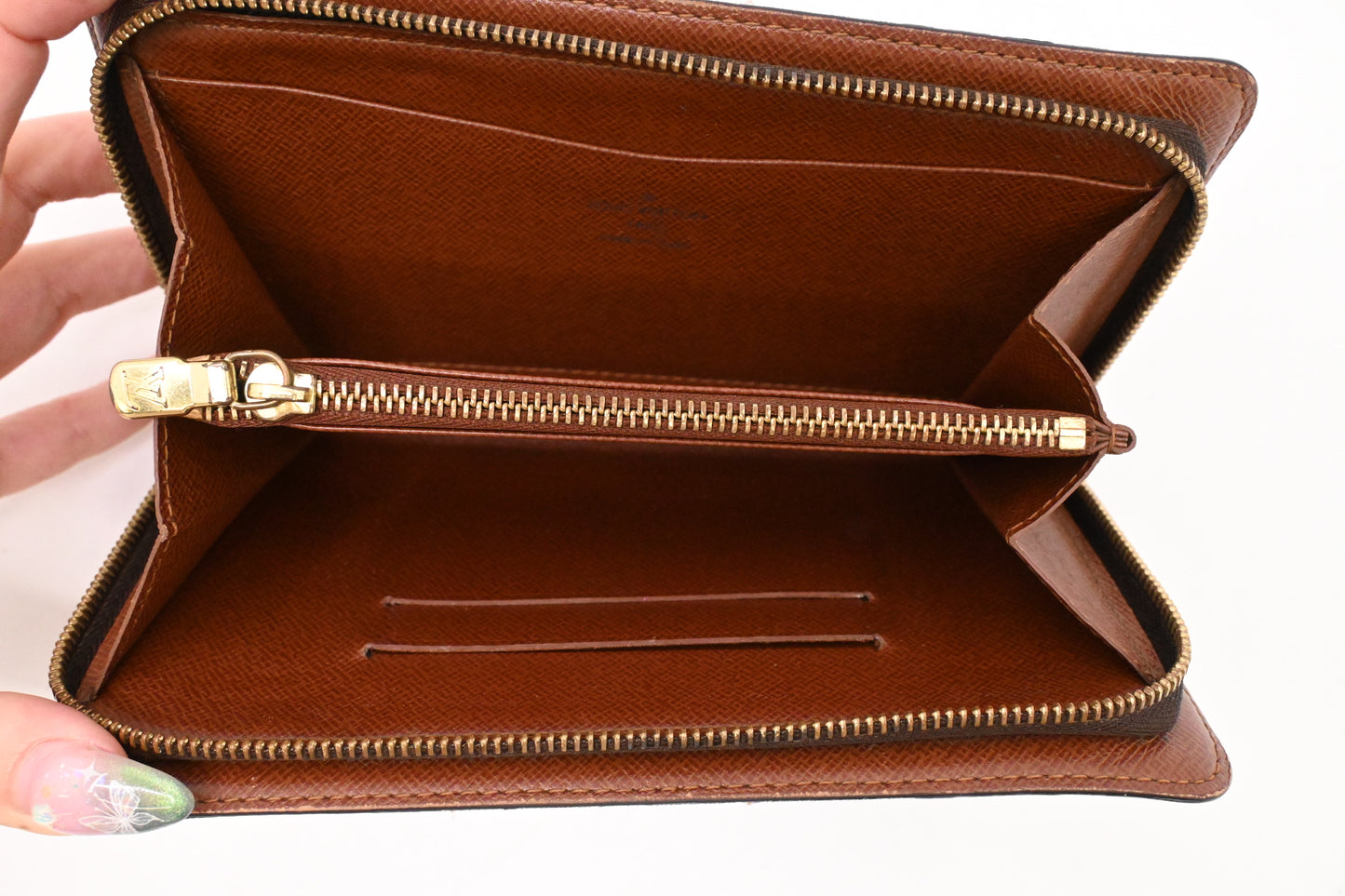 Louis Vuitton Long Zippy Wallet in Monogram Canvas