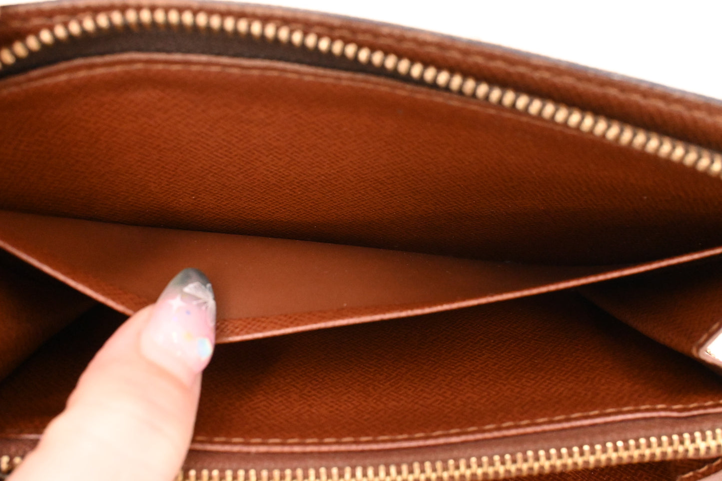 Louis Vuitton Long Zippy Wallet in Monogram Canvas