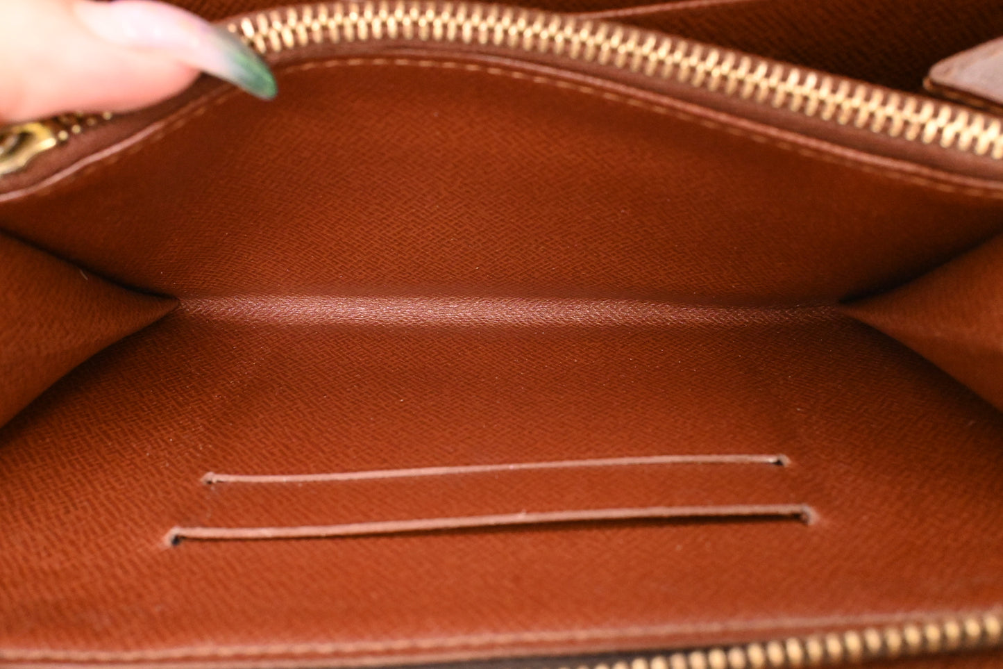 Louis Vuitton Long Zippy Wallet in Monogram Canvas