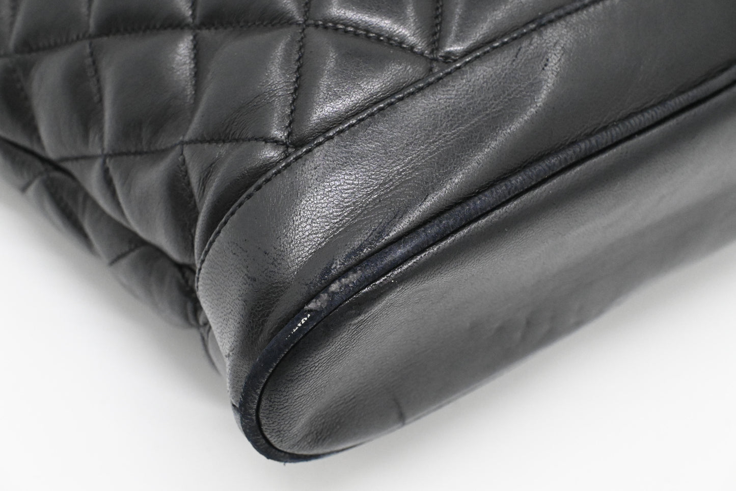 Chanel Chain Shoulder Bag in Black Leather