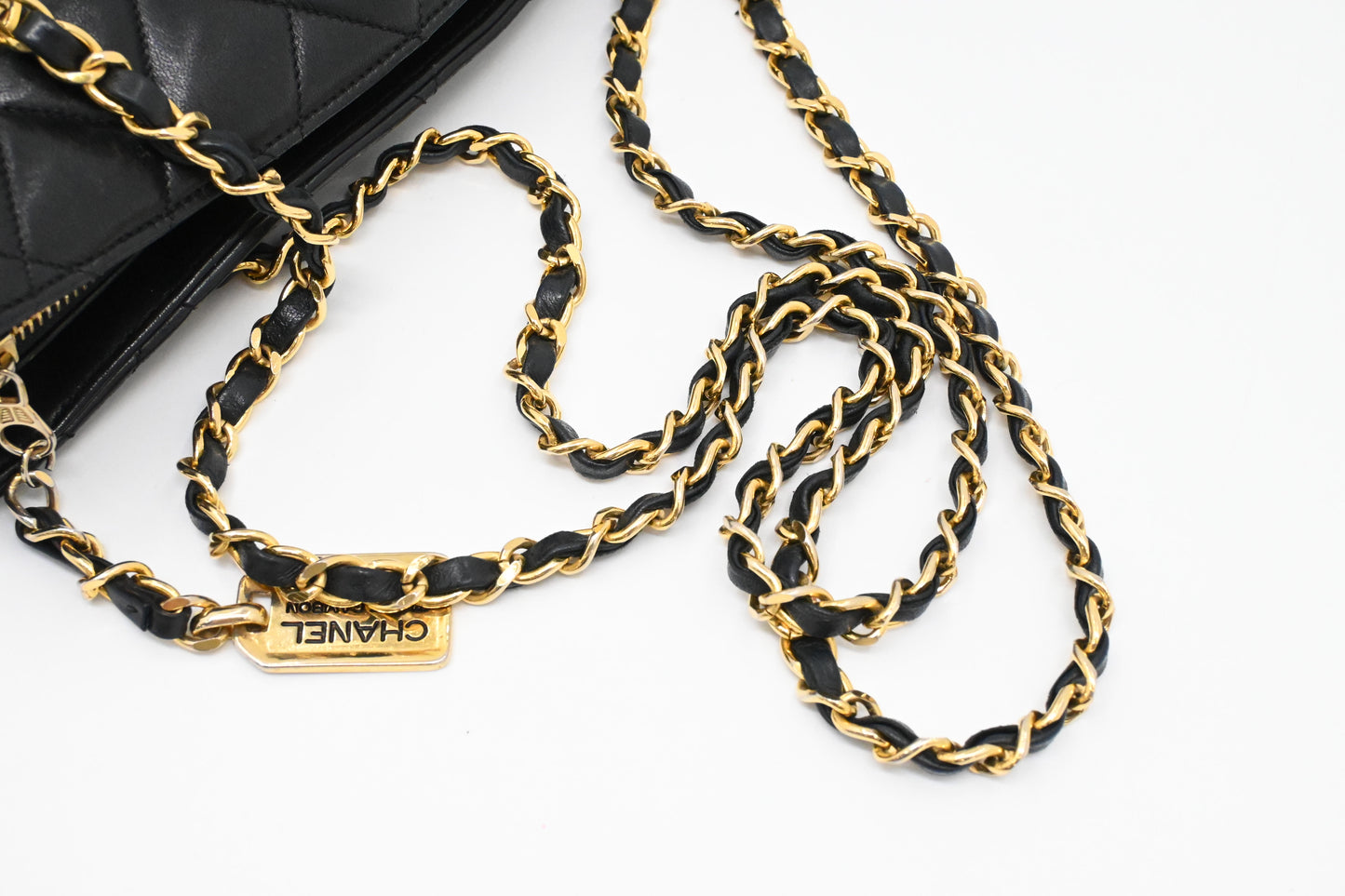 Chanel Chain Shoulder Bag in Black Leather