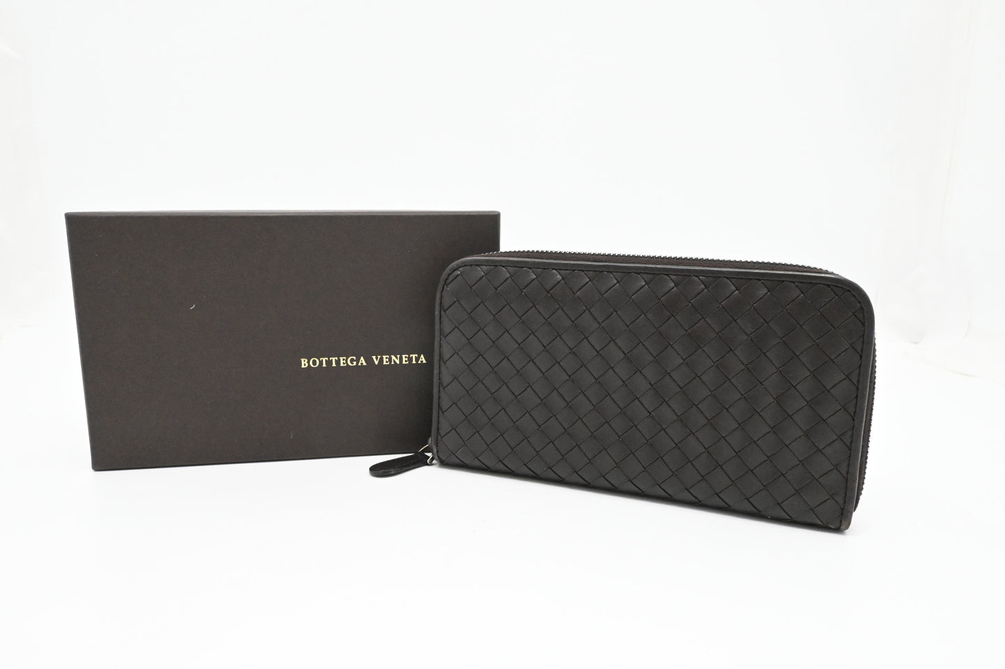 Bottega Veneta Zippy Wallet in Brown Intrecciato Leather
