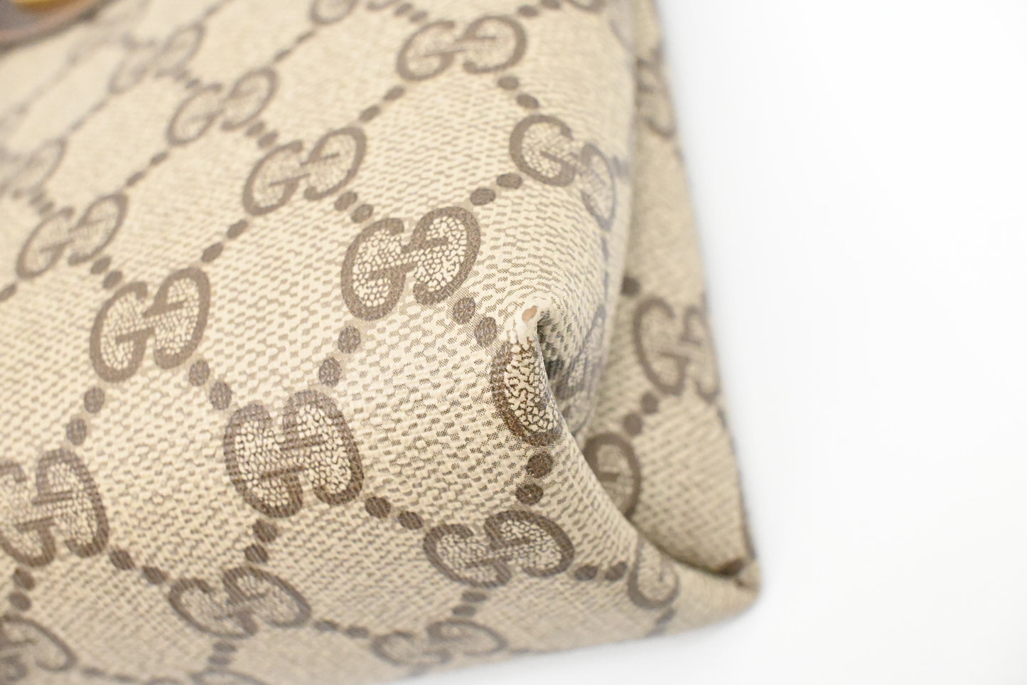 Gucci Pouch in GG Supreme Canvas