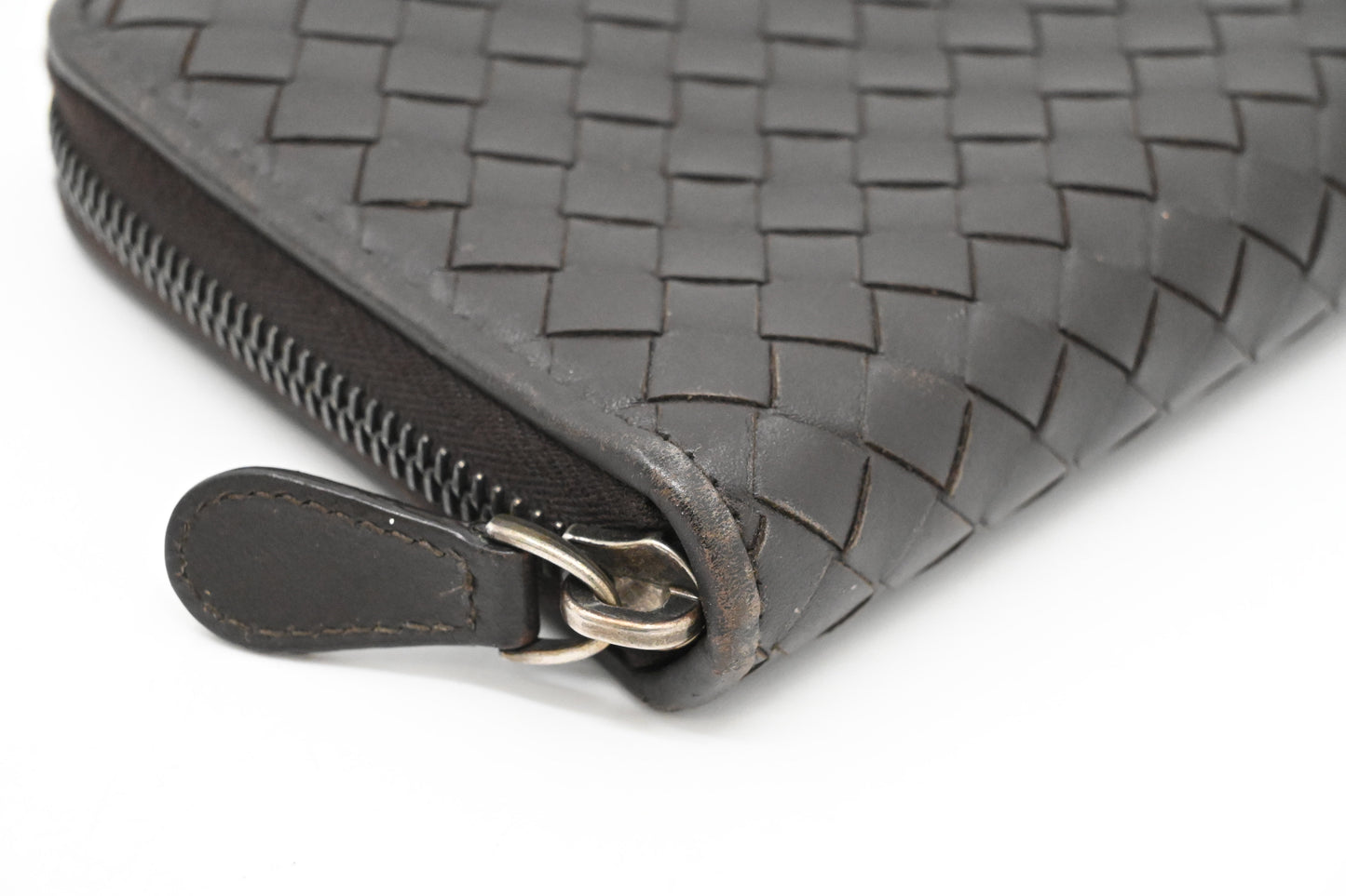 Bottega Veneta Zippy Wallet in Brown Intrecciato Leather