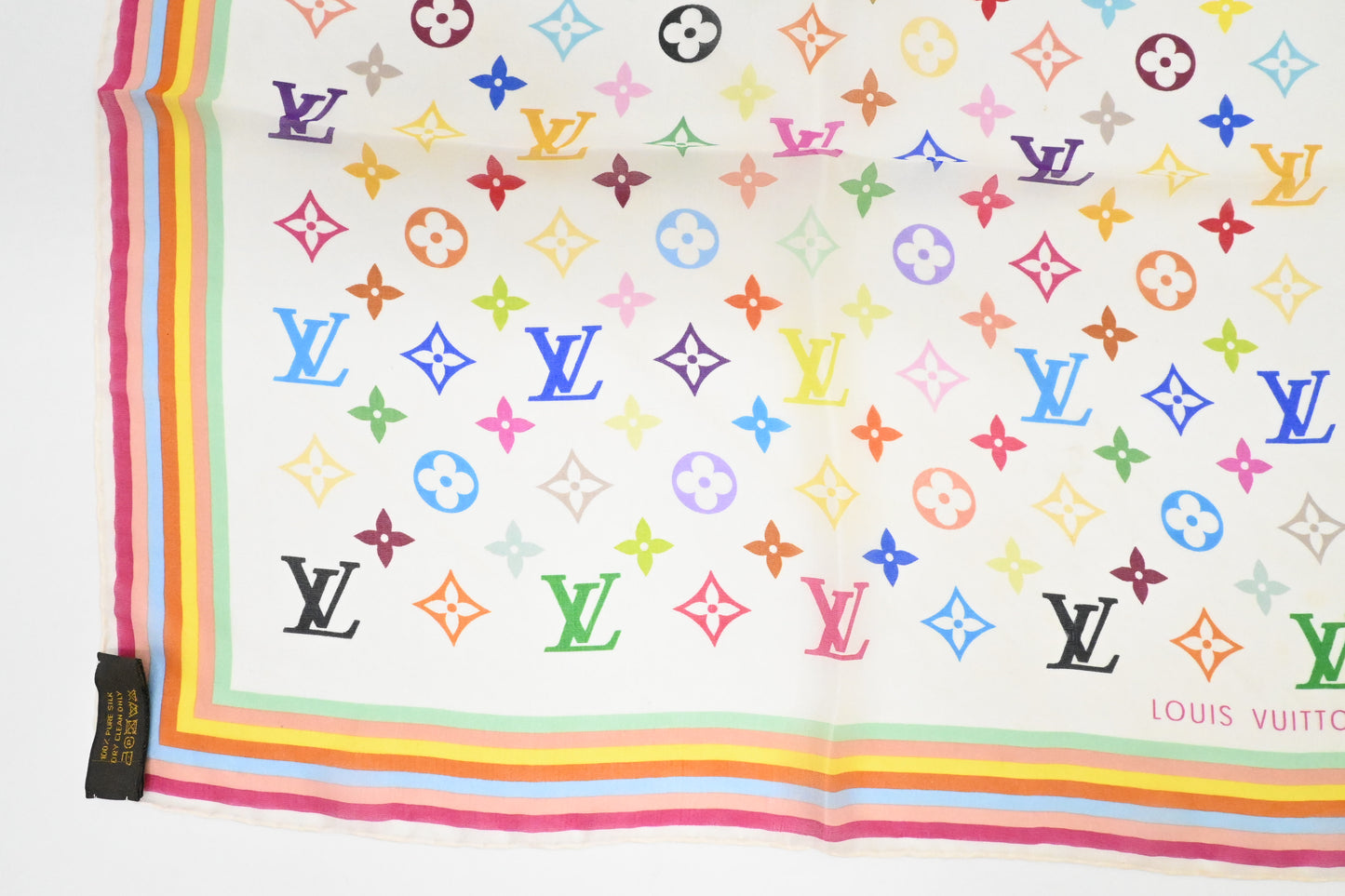 Louis Vuitton Scarf in White Multicolor Silk