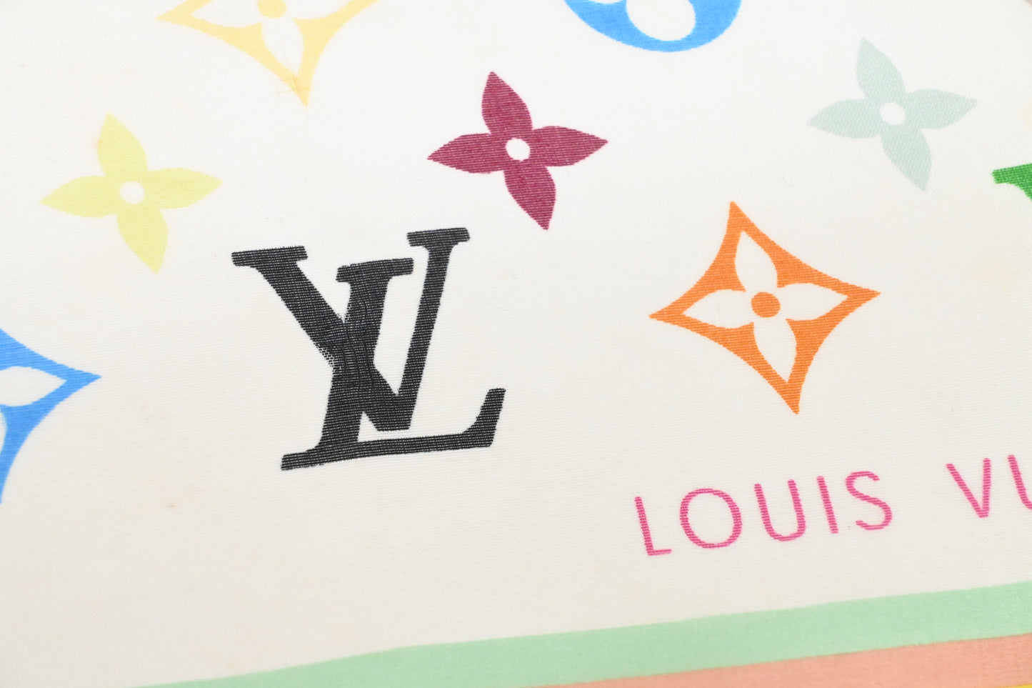 Louis Vuitton Scarf in White Multicolor Silk