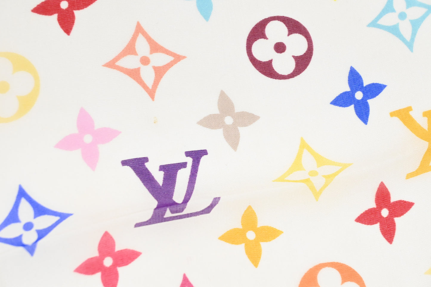 Louis Vuitton Scarf in White Multicolor Silk