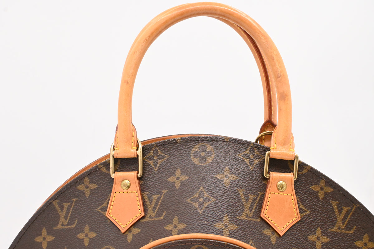 Louis Vuitton Ellipse MM in Monogram Canvas