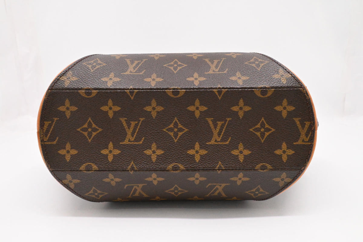 Louis Vuitton Ellipse MM in Monogram Canvas