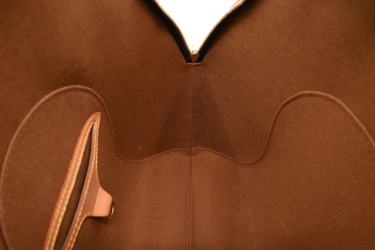 Louis Vuitton Ellipse MM in Monogram Canvas