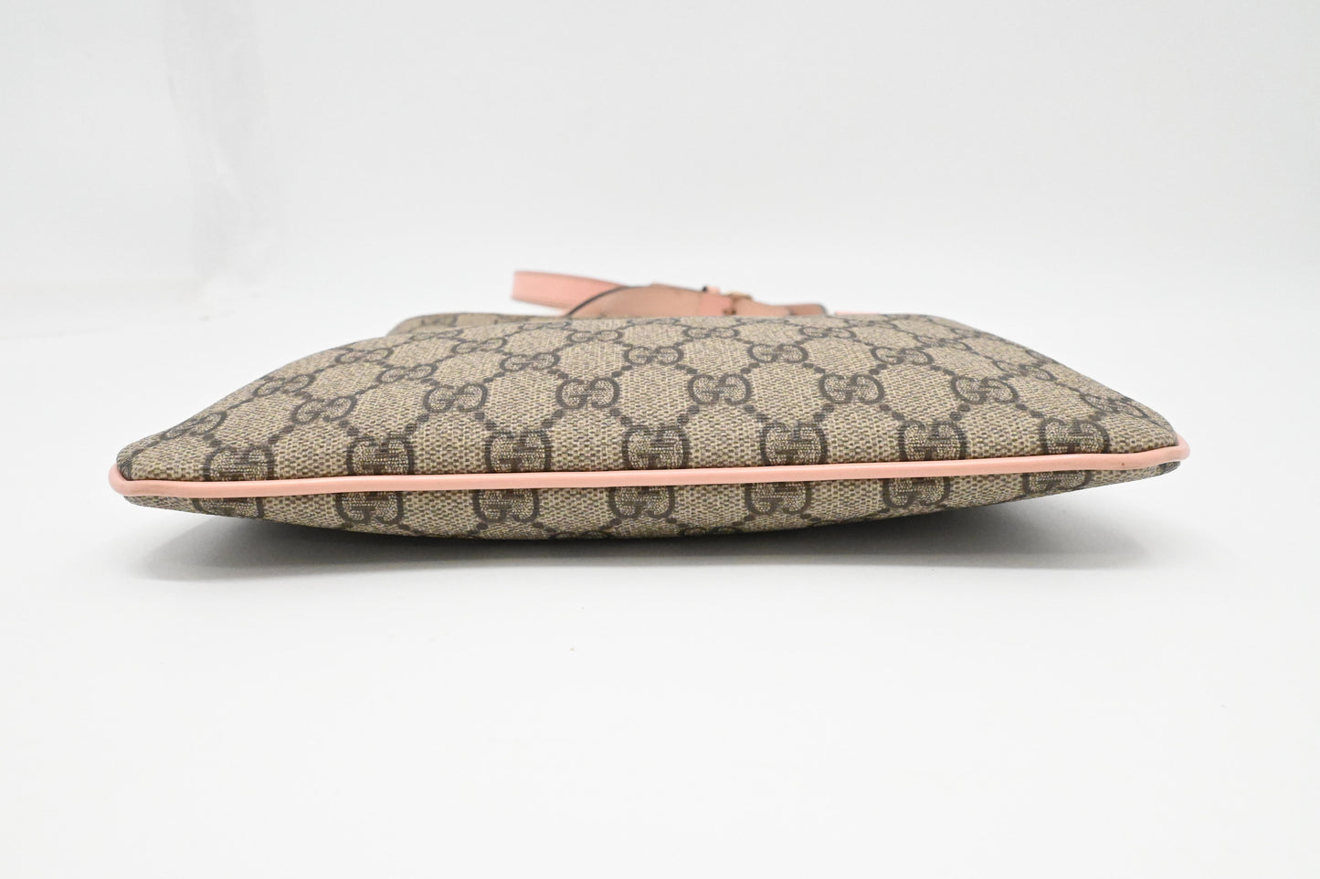 Gucci Crossbody in GG Supreme Canvas and Pink Patent Leather