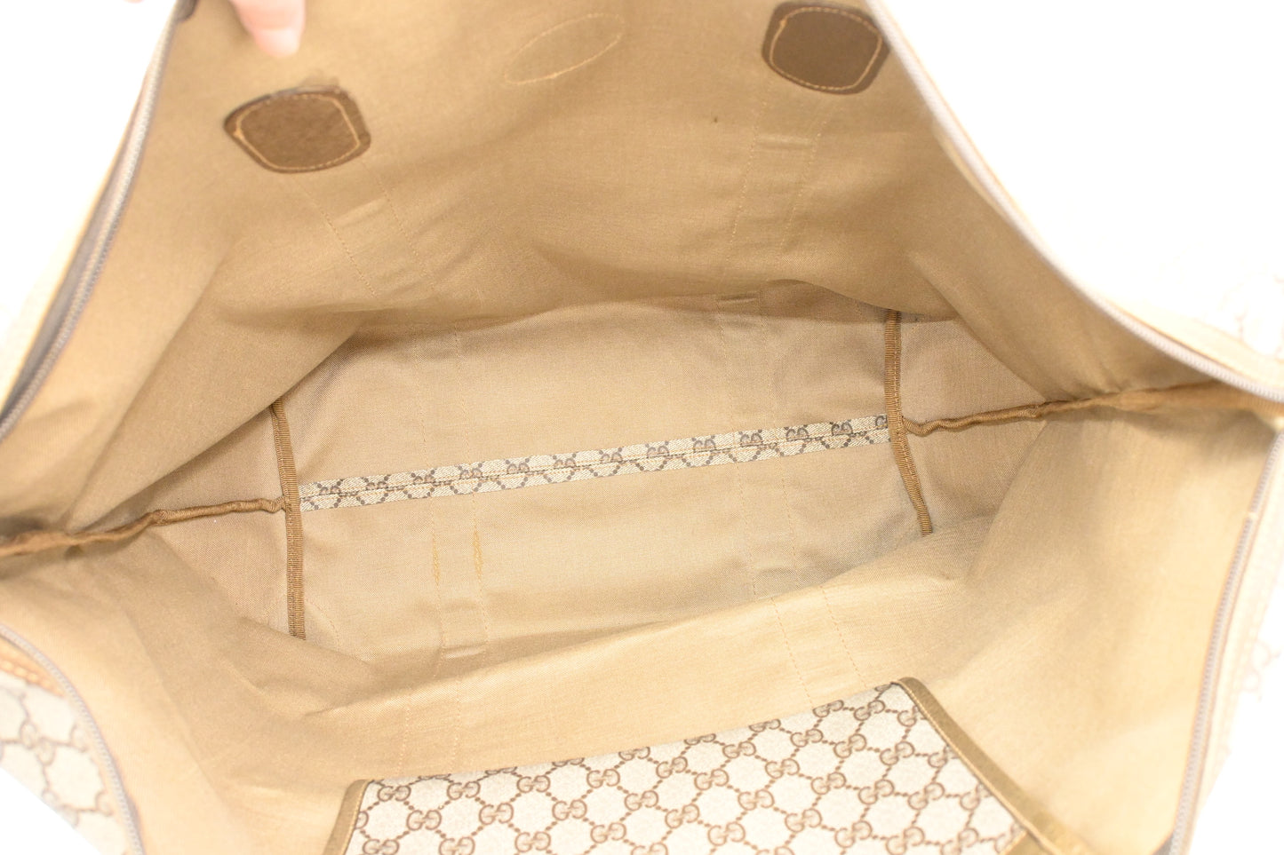 Gucci Travel Tote in GG Supreme Canvas