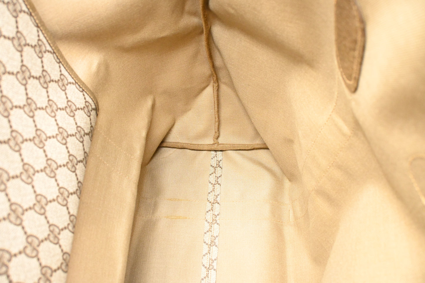 Gucci Travel Tote in GG Supreme Canvas