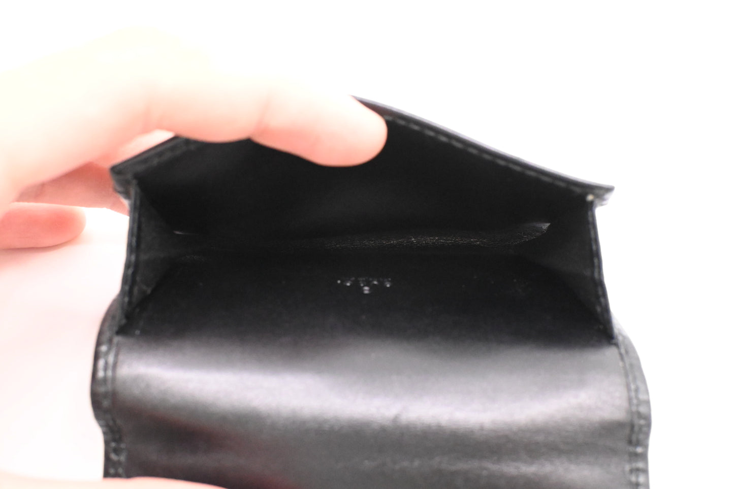 Gucci Envelope Card Case in Black Guccissima Leather