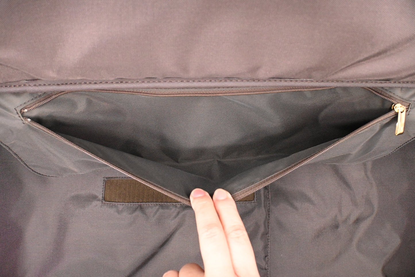 Louis Vuitton Pegase 65 in Damier Ebene Canvas
