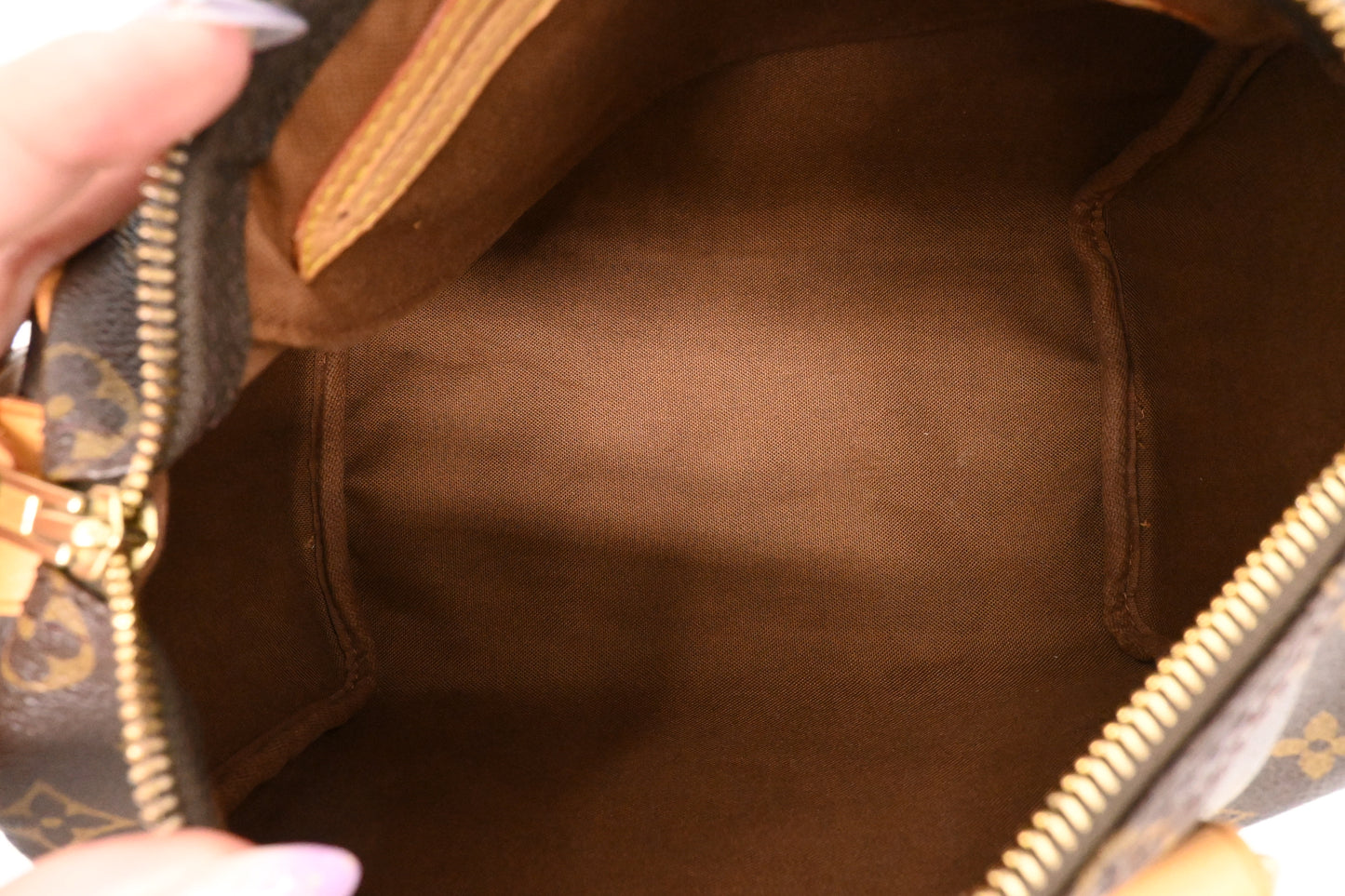 Louis Vuitton Speedy 25 in Monogram Canvas