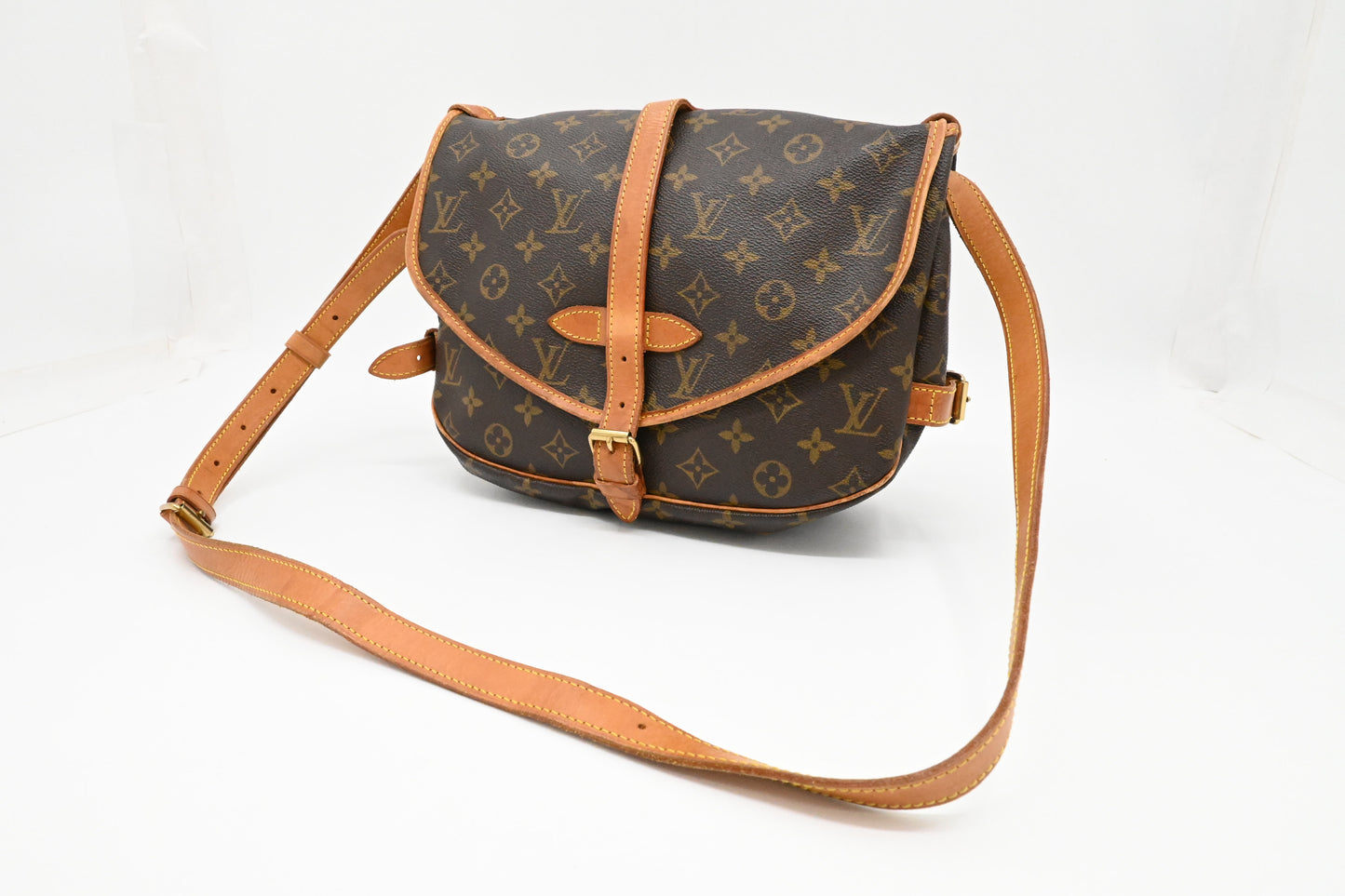 Louis Vuitton Saumur 30 in Monogram Canvas
