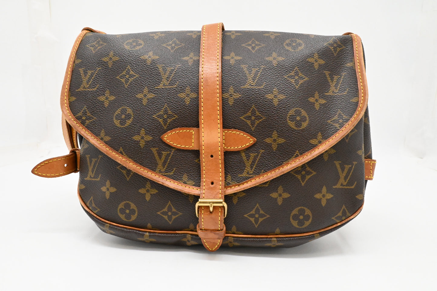 Louis Vuitton Saumur 30 in Monogram Canvas