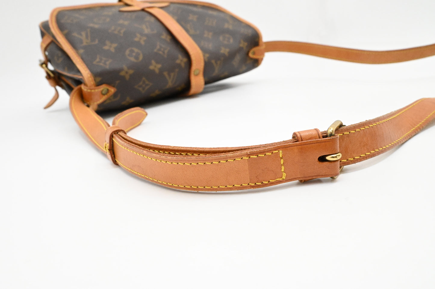 Louis Vuitton Saumur 30 in Monogram Canvas
