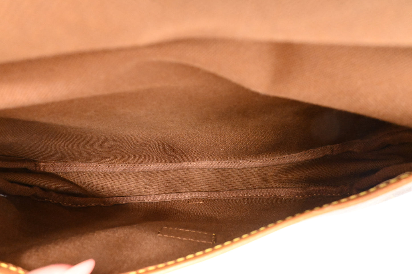 Louis Vuitton Saumur 30 in Monogram Canvas