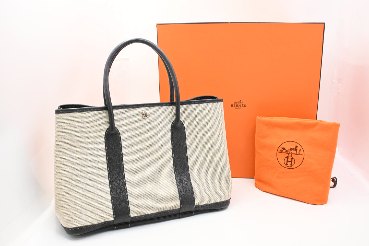 Hermes Garden Party 36 in White Canvas and Black Leather