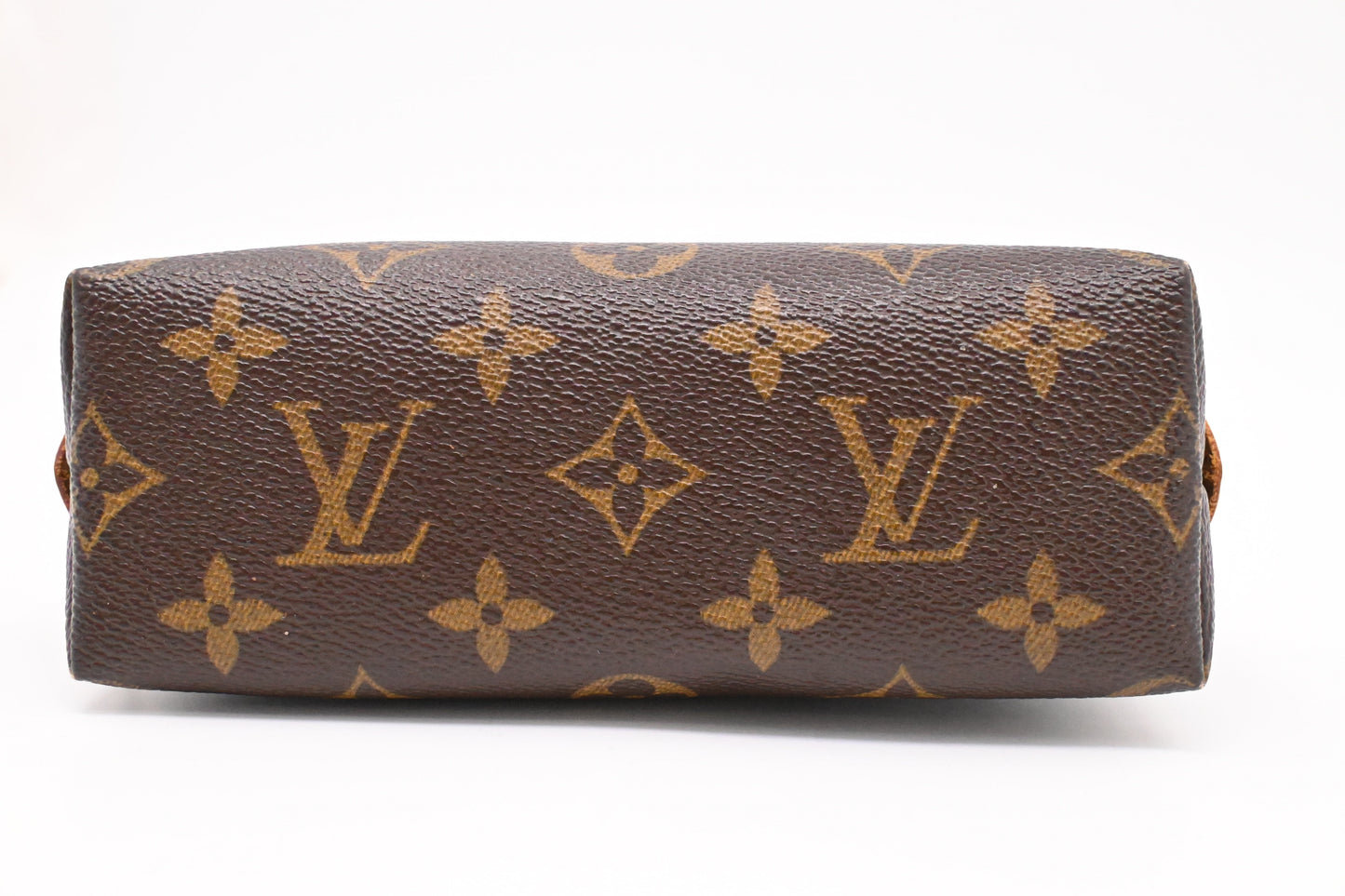 Louis Vuitton Pochette Cosmetique in Monogram Canvas