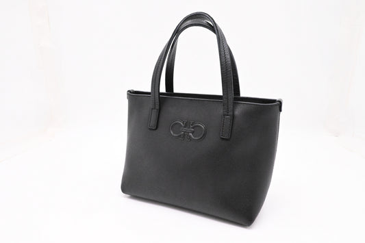 Ferragamo Handbag in Black Leather