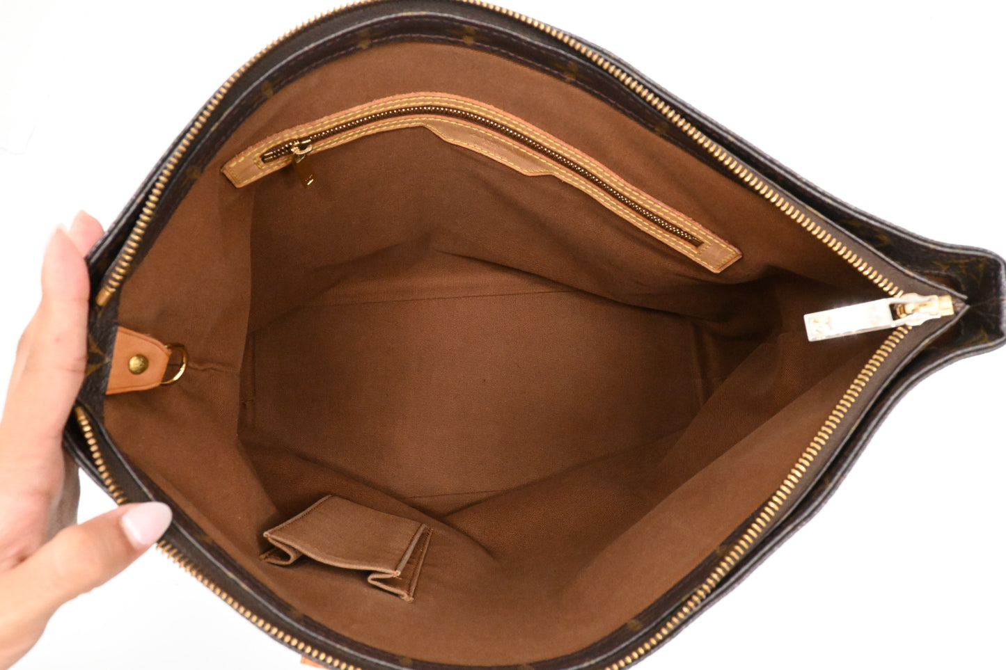 Louis Vuitton Cabas Mezzo in Monogram Canvas