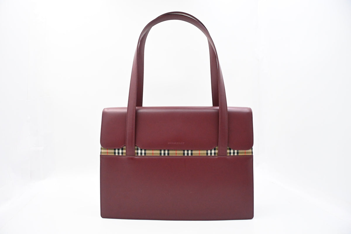 Burberry Shoulder Bag in Burgundy Leather
