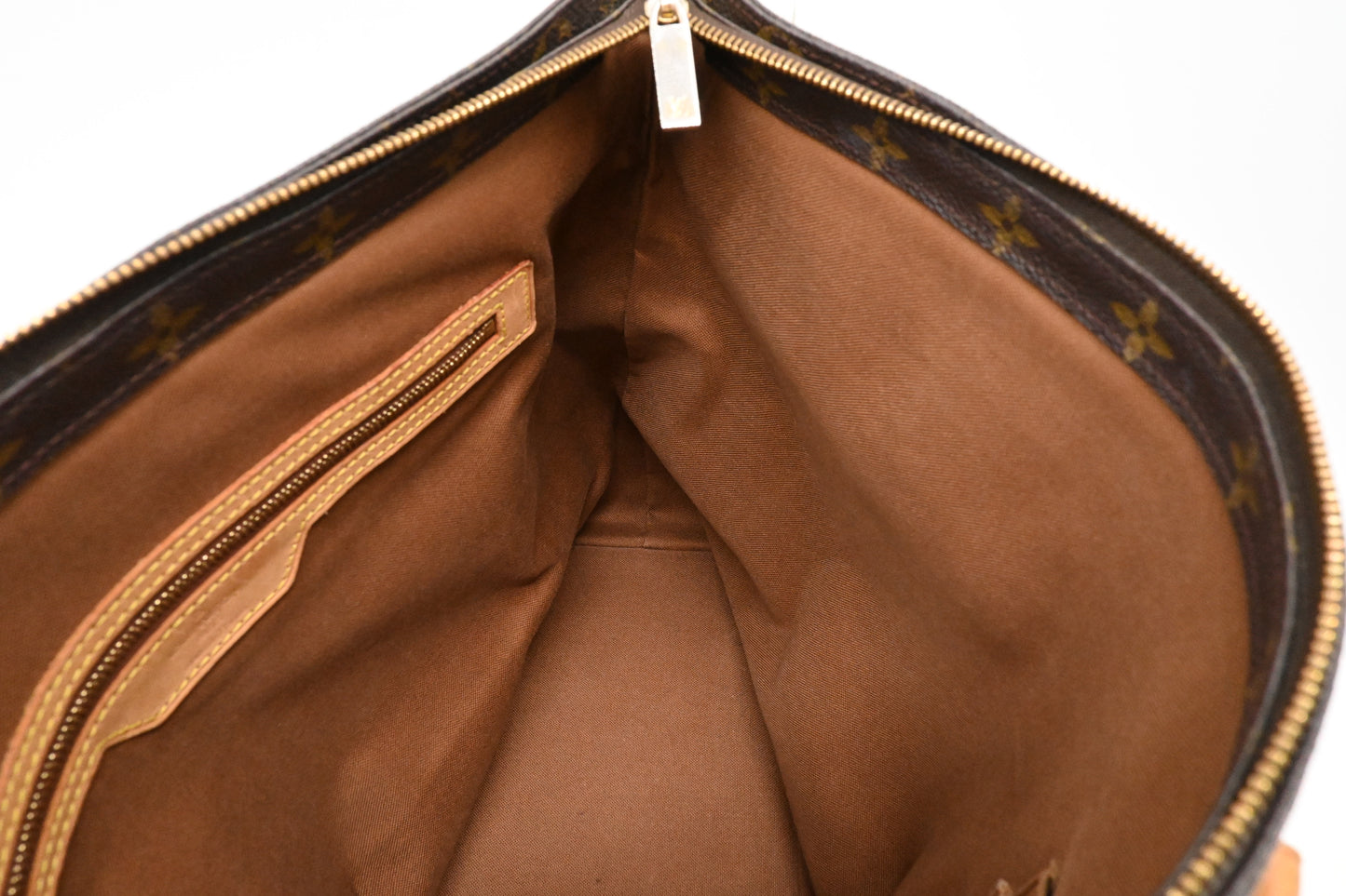 Louis Vuitton Cabas Mezzo in Monogram Canvas