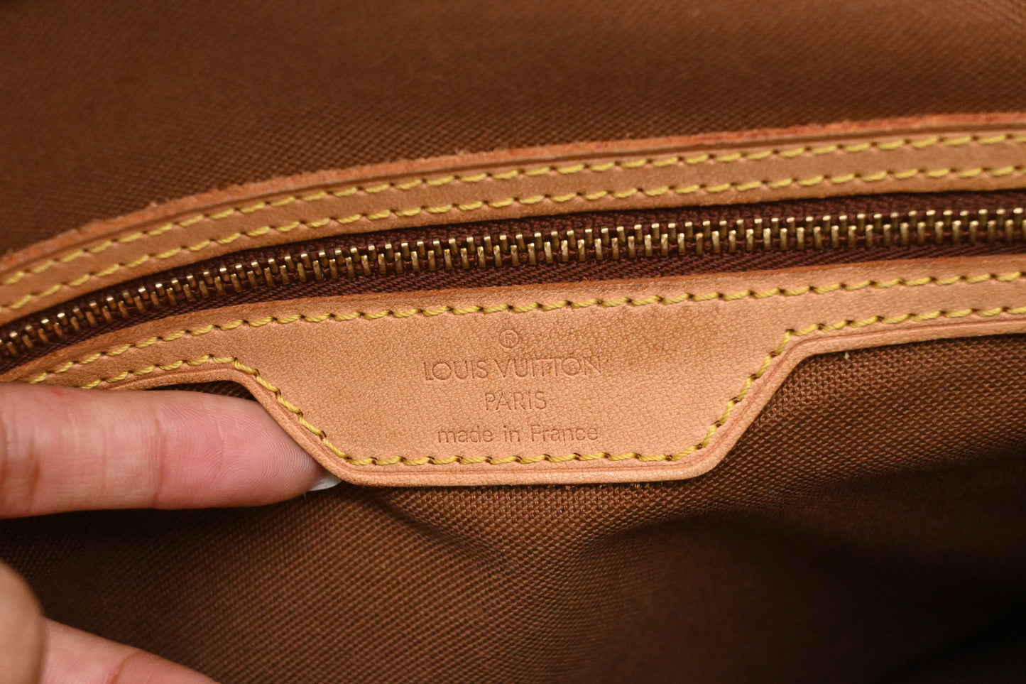 Louis Vuitton Cabas Mezzo in Monogram Canvas