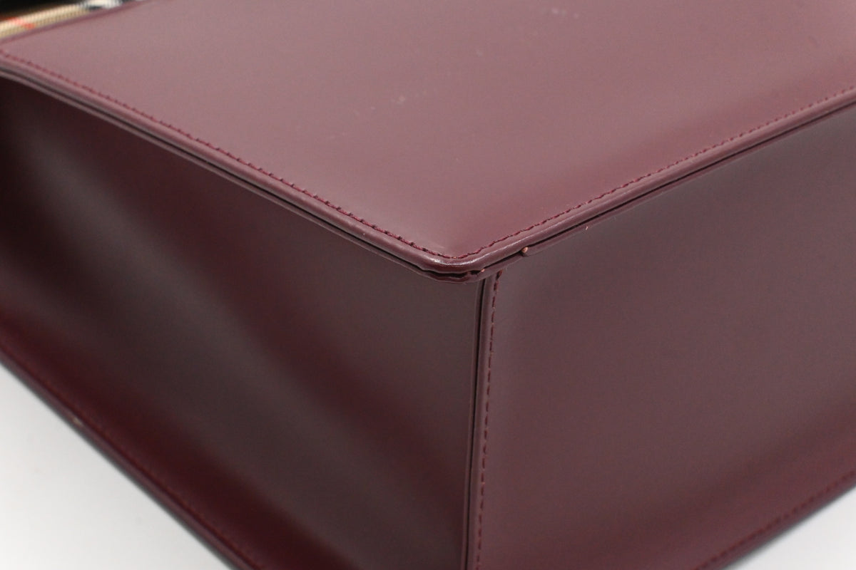 Burberry Shoulder Bag in Burgundy Leather