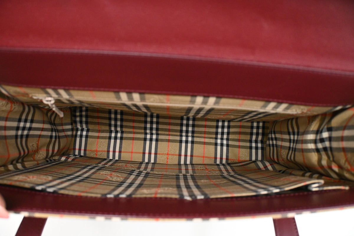 Burberry Shoulder Bag in Burgundy Leather