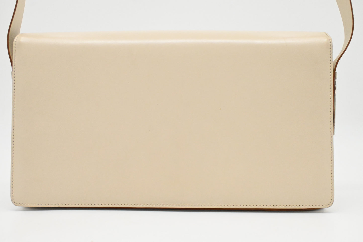 Ferragamo Shoulder Bag in Off-White Leather