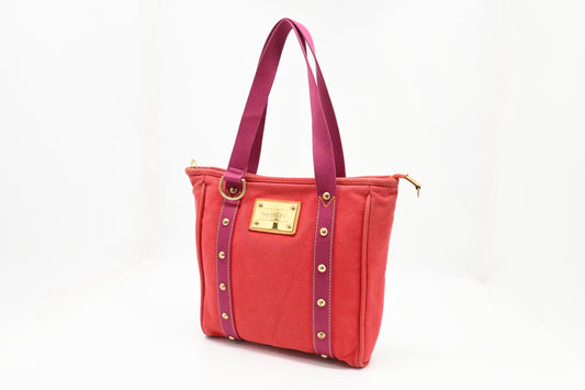 Louis Vuitton Antigua MM in Red Canvas